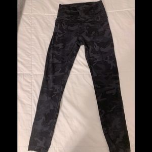 Lululemon full length camo legging- black